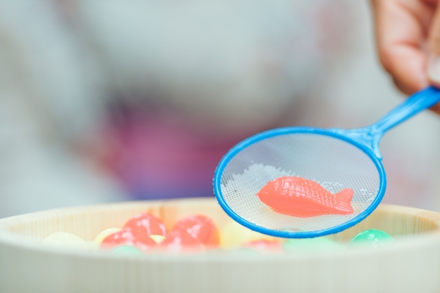 おもちゃの金魚すくい